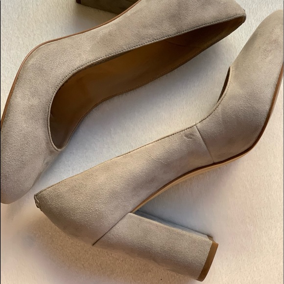 Sam Edelman Gray Suede Pumps / Size 9 - Picture 3 of 6